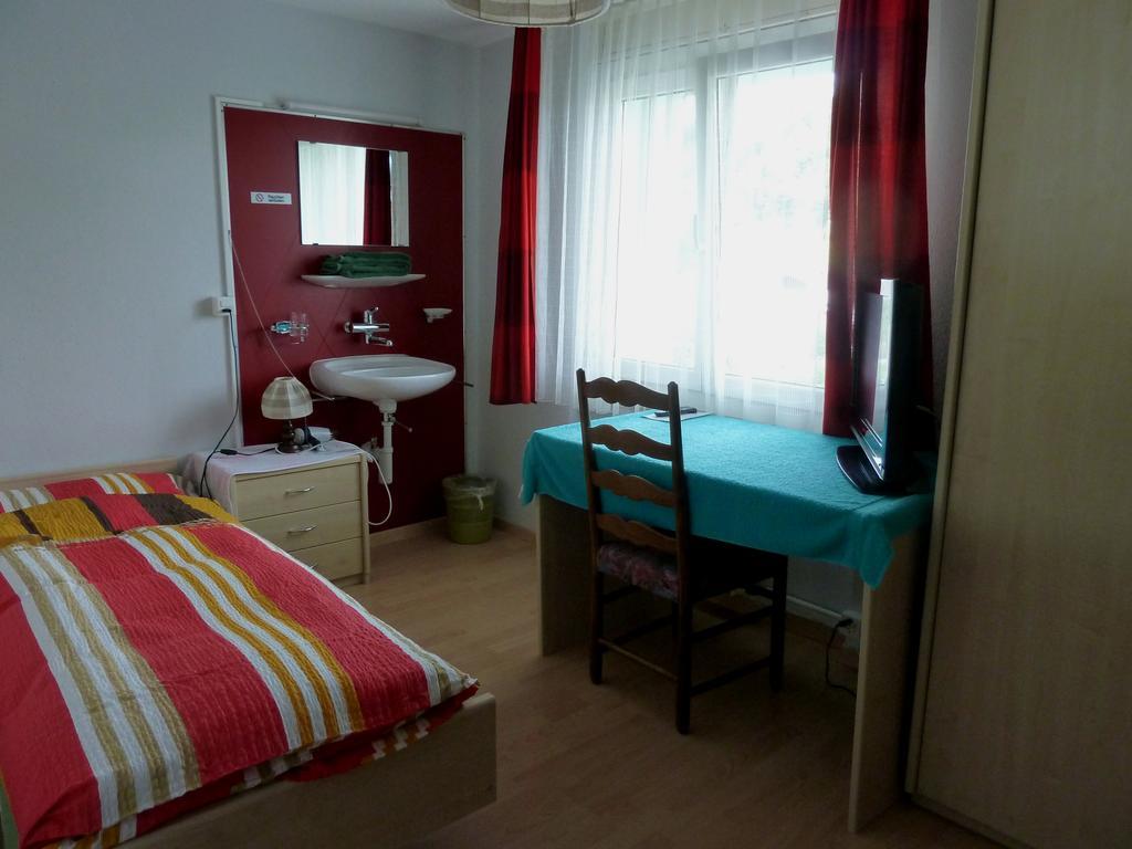 Backpackers Gasthaus Post Willisau Chambre photo